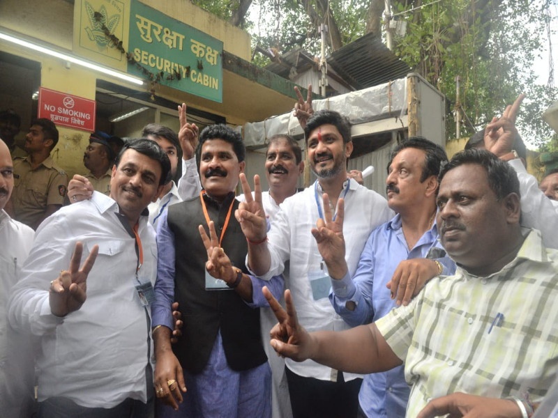 Maharashtra Election Result 2019 : Siddharth Shirole's victory against datta bahirat in Shivajinagar constituency | महाराष्ट्र निवडणूक निकाल २०१९ : शिवाजीनगर मतदारसंघातील निर्णायक लढतीत सिध्दार्थ शिरोळेंचा विजय  
