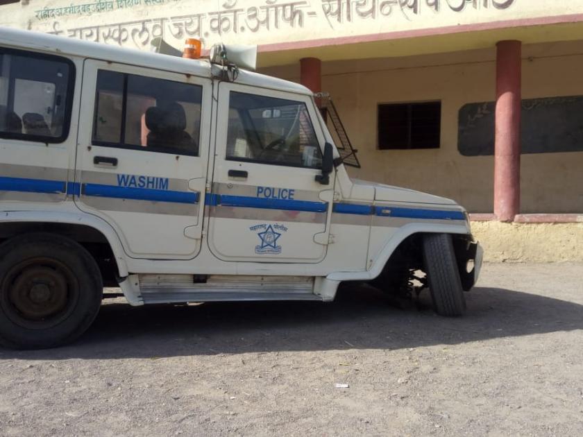 Shirpur police's only vehicles 'excel' broke | शिरपूर पोलिसांच्या एकमेव वाहनाचे तुटले ‘एक्सेल’!