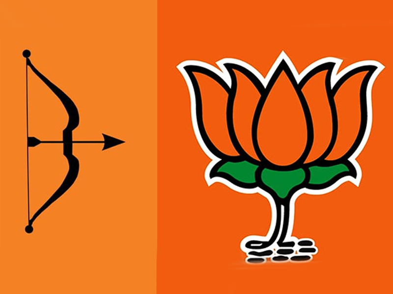 Maharashtra Election 2019: Are Shiv Sena senior leaders backing rebels against BJP? | Maharashtra Election 2019: भाजपच्या विरोधातील शिवसेनेच्या बंडखोरीला वरिष्ठ नेत्यांचाच आशीर्वाद?
