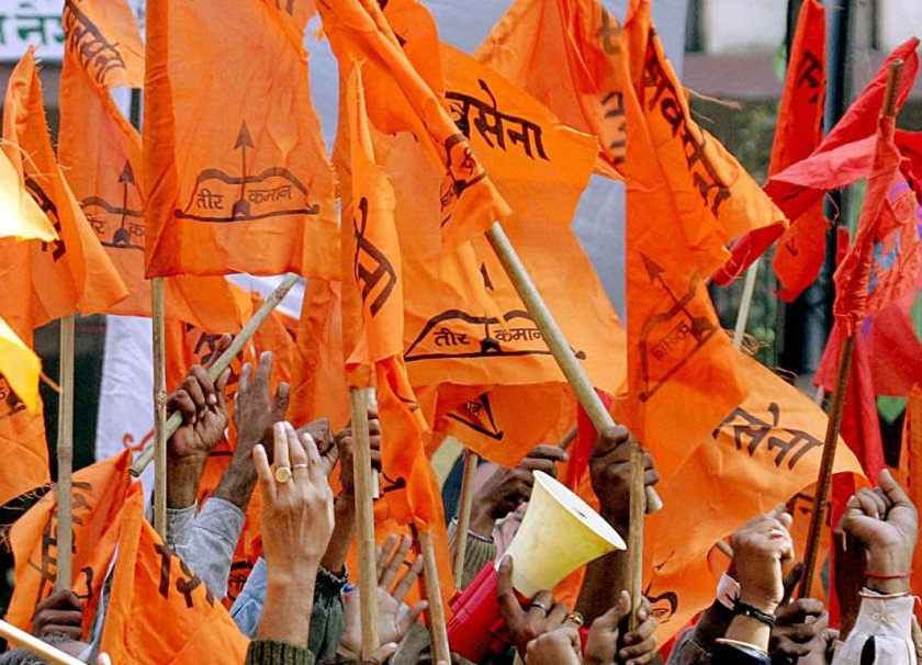 Rajapur Shiv Sena factionalism on the stage | राजापूर शिवसेनेतील गटबाजी चव्हाट्यावर