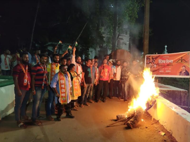 Pulwama terror attack in Goa protest, ABVP, demonstrations by Shivsena | पुलवामा अतिरेकी हल्ल्याचा गोव्यातही निषेध, अभाविप, शिवसेनेकडून निदर्शने