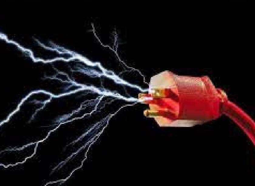 547 killed due to electric shock due to negligence of MSEDCL | राज्यात महावितरणच्या हलगर्जीमुळे विजेच्या शॉकने ५४७ बळी; माहिती अधिकारातून बाब उघड