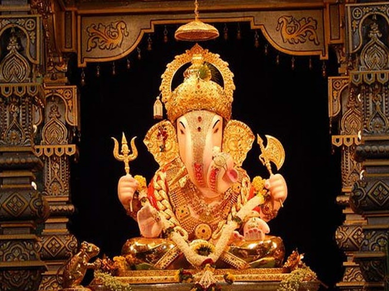 Jai Ganesh! The 'Bappa' of the rich Dagdusheth of Pune will be enthroned in the main temple | जय गणेश! पुण्यातील श्रीमंत दगडूशेठचा 'बाप्पा' विराजमान होणार मुख्य मंदिरातचं