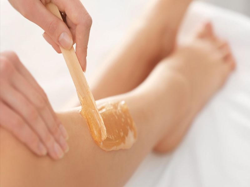 How to make a sugar hair removal paste at home | शुगरिंग म्हणजे काय? याचा वापर करून वॅक्स करणं त्वचेसाठी फायदेशीर!