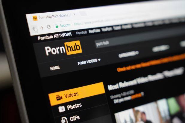 Corona Virus: Porn Website Pornhub Free Its Service In Italy Due To Coronavirus Effect rkp | Corona Virus: कोरोनामुळे इटली लॉक डाउन, पॉर्न वेबसाइटकडून फ्री सर्व्हिस
