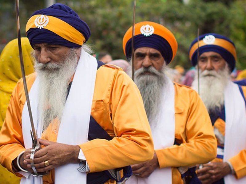Topic Criticism on Sikh person in Australia | आॅस्ट्रेलियात शीख व्यक्तीवर वांशिक टीका