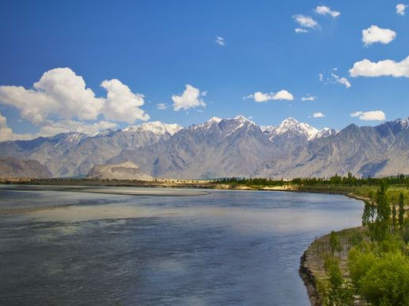 India decided to break the Indus Water Treaty - Nitin Gadkari | भारत रोखणार नद्यांचं पाणी; पाकिस्तानात निर्माण होणार पाणीबाणी