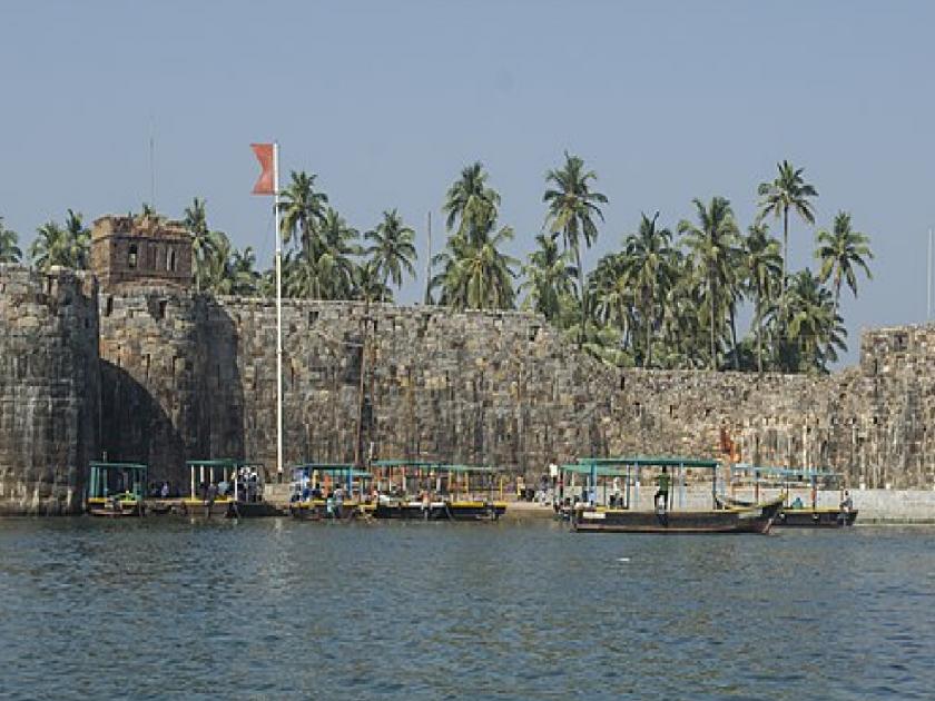 The gates of Sindhudurg Fort will be opened from September 1 | सिंधुदुर्ग किल्ल्याचा महादरवाजा उघडणार, पर्यटकांना १ सप्टेंबरपासून प्रवेश मिळणार