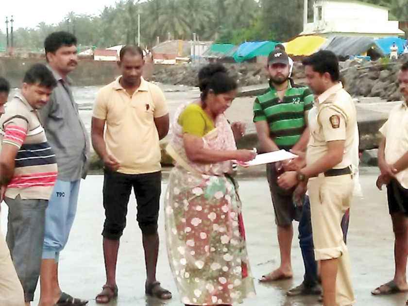 Sindhudurg: The body of an Ardhnag woman was found, the incident in Malvan | सिंधुदुर्ग : अर्धनग्न महिलेचा मृतदेह सापडला, मालवण येथील घटना