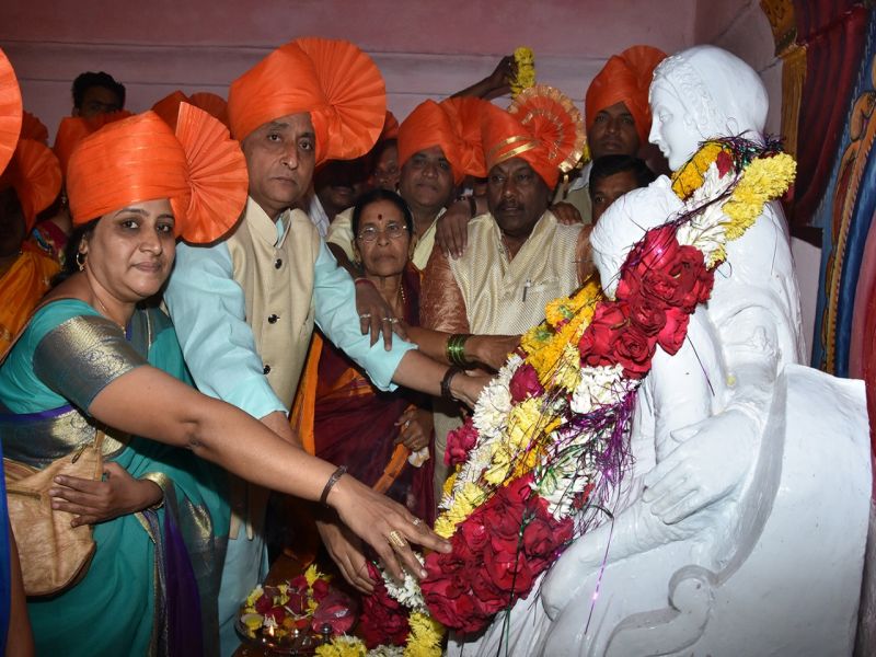 jijamata birth anniversary program in Sindkhed Raja | सिंदखेडराजा येथे राष्ट्रमाता जिजाऊंच्या जन्मोत्सवाचा उत्साह, तीन राजे राहणार हजर