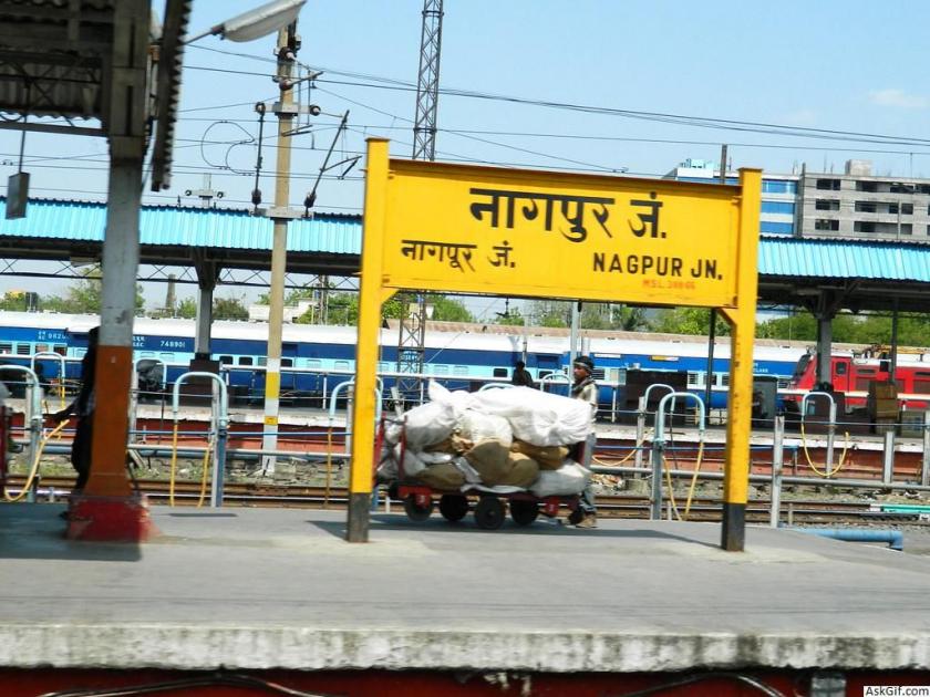 Central Railway's fortnight of cleanliness vigil, personal interaction with passengers | मध्य रेल्वेच्या पंधरवड्यातून स्वच्छतेचा जागर, प्रवाशांशी व्यक्तिगत संवाद