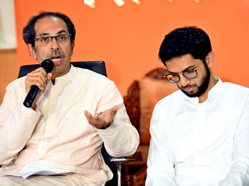 BJP leader Nitesh Rane has criticized CM Uddhav Thackeray and Minister Aditya Thackeray | 'डरने वाले बाप का, डरा हुआ बेटा हूँ'; ठाकरे पिता- पुत्रावर राणेंचा प्रहार