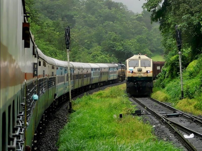162 special trains to run for Ganeshotsav on Konkan Railway route; Servants will get relief | कोकण रेल्वेच्या मार्गावर गणेशोत्सवासाठी धावणार 162 स्पेशल गाड्या; चाकरमान्यांना मिळणार दिलासा