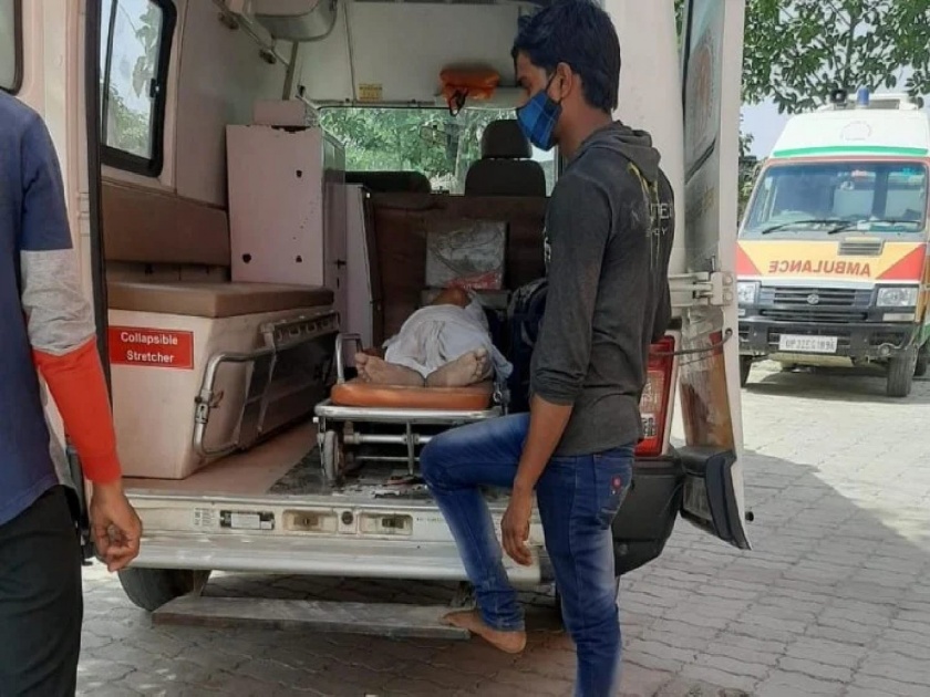 Chandrapur Man Pleaded Poignantly For His Covid-19 Infected Father Says Give A Bed Or Kill Him | Coronavirus Maharashtra Updates: “एक बेड द्या नाहीतर त्यांना इंजेक्शन देऊन मारून टाका” वडिलांना तडफताना पाहून मुलाने फोडला टाहो