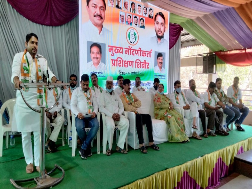 Minister Vishwajeet Kadam Reaction on Kadegoan Nagar Panchayat Result, Congress lost against BJP | काही लाेकांवर जादा विसंबून राहिल्यानं पराभव; राज्यमंत्री विश्वजित कदमांची खंत