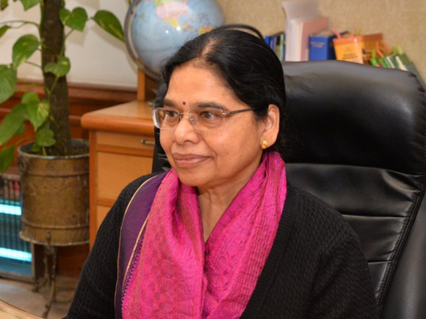 Snehlata Shrivastav became the first woman general secretary of the Lok Sabha | स्नेहलता श्रीवास्तव ठरल्या लोकसभेच्या पहिला महिला महासचिव