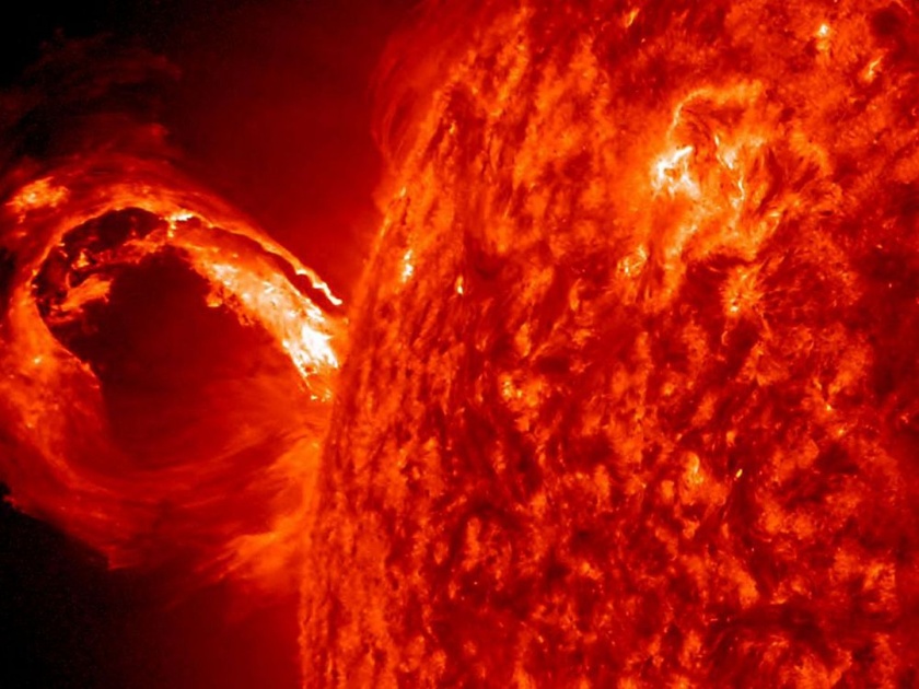 Solar storm is moving at a speed of 16 lakh km per hour; will hit sunday, NASA warning | Solar Storm: पृथ्वीवर उद्या मोठे संकट! शक्तीशाली सौर वादळ १६ लाख किमी प्रति तास वेगाने झेपावतेय; नासाचा इशारा