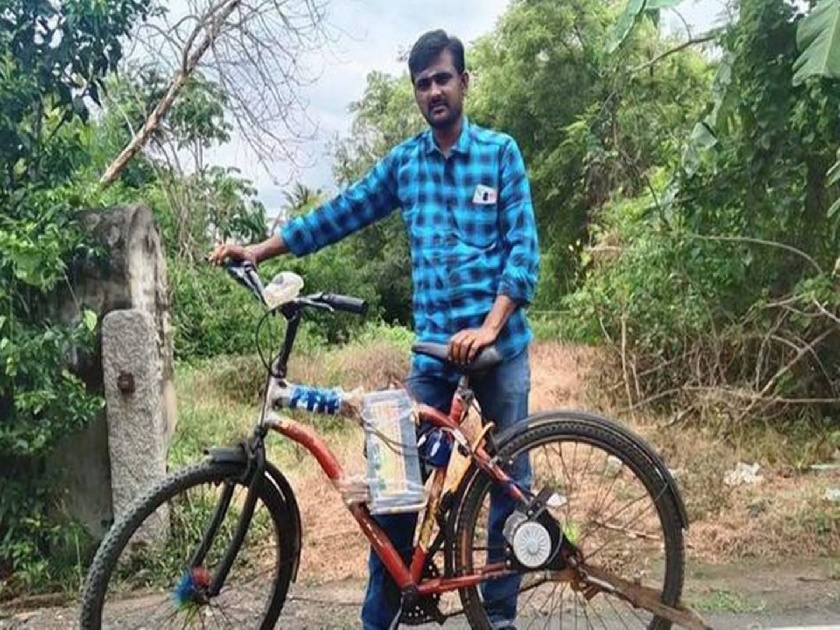 As fuel prices rise, TamilNadu man spends Rs 20,000 to make e-bike that goes up to 50 km | ग्रेट! कोरोना काळात नोकरी गेली, पठ्ठ्यानं २ हजाराची सायकल खरेदी केली अन् तिला ई-बाईक बनवली