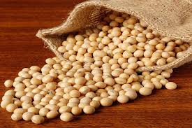 Soybeans rate is up to three and a half thousand | सोयाबीनचे दर साडे तीन हजारांवर