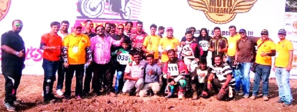  National Dirt Track Competition: 92 Nominated Motocross Contest | कोल्हापूरच्या स्पर्धकांची चमकदार कामगिरी राष्ट्रीय डर्ट ट्रॅक स्पर्धा : ९३ नामांकित मोटोक्रॉसपटूंचा सहभाग