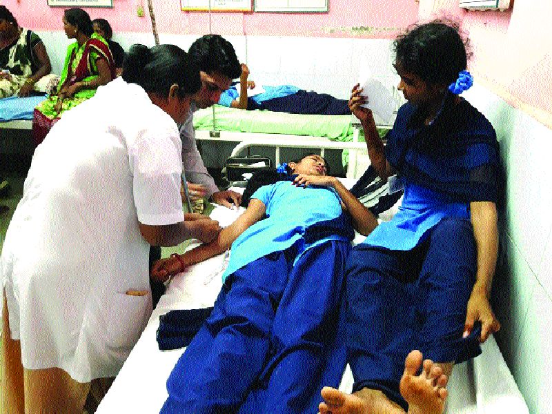 The students of the ashram school in Pen are infected with flu | पेणमध्ये आश्रमशाळेतील विद्यार्थ्यांना तापाची लागण