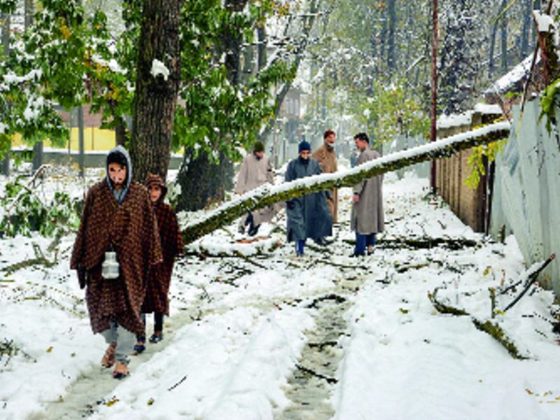 Temperature of Srinagar is below the freezing point | श्रीनगरचे तापमान गोठणबिंदूखाली