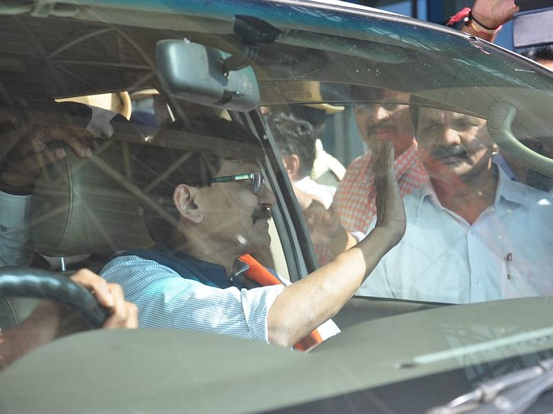 Shiv Sena leader Sanjay Raut to enter Belgaum in karnataka | शिवसेना नेते संजय राऊत बेळगावात दाखल, प्रकट मुलाखत होणार
