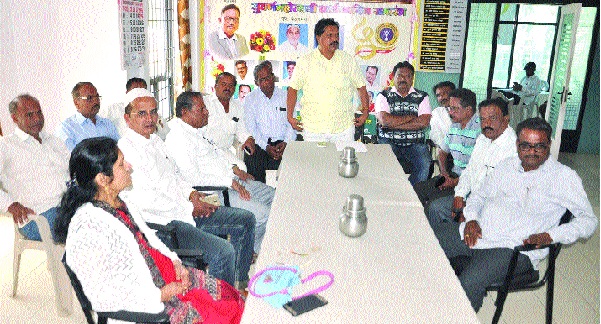  Government policy workers, anti-farmer Sangli district actions coordination committee charged | सरकारचे धोरण कामगार, शेतकरीविरोधी सांगली जिल्हा कृती समन्वय समितीचा आरोप