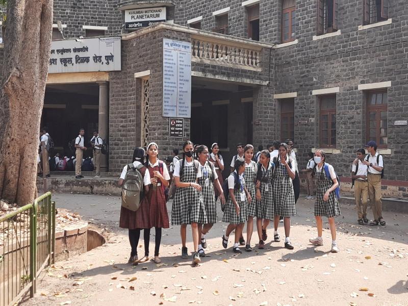 The Marathi paper has passed the next one will also pass The confidence of the students of class 10 increased | SSC exam: ‘मराठीचा पेपर साेपा गेला, पुढचेही जाणारच! दहावीच्या विद्यार्थ्यांचा आत्मविश्वास वाढला