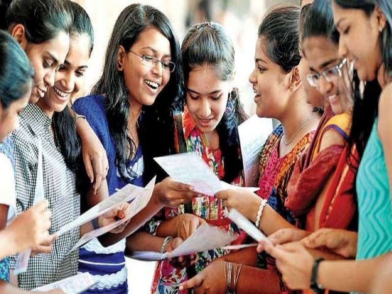 Even in the 10th class examination, only girls win, the result of Jalna district is 93 percent | दहावीच्या परीक्षेतही मुलींचीच बाजी, जालना जिल्ह्याचा निकाल ९३ टक्के