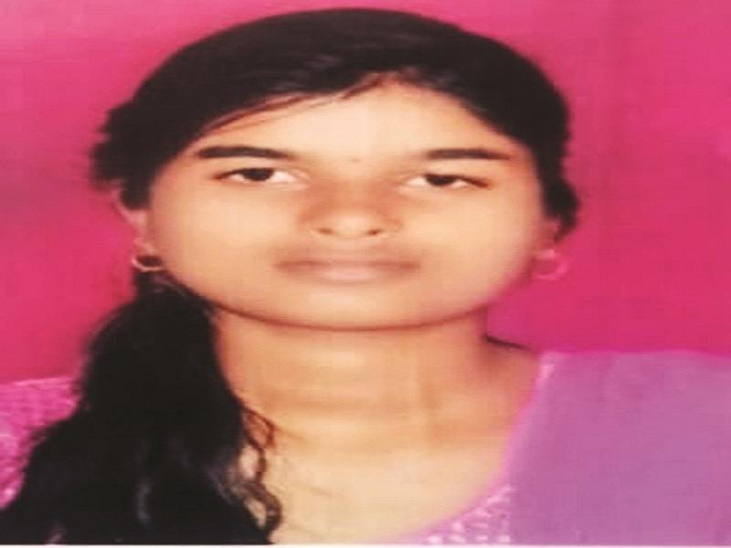 SSC Exam: Tenth student commits suicide because Marathi paper is difficult | SSC Exam : मराठीचा पेपर अवघड गेल्याने दहावीच्या मुलीची आत्महत्या