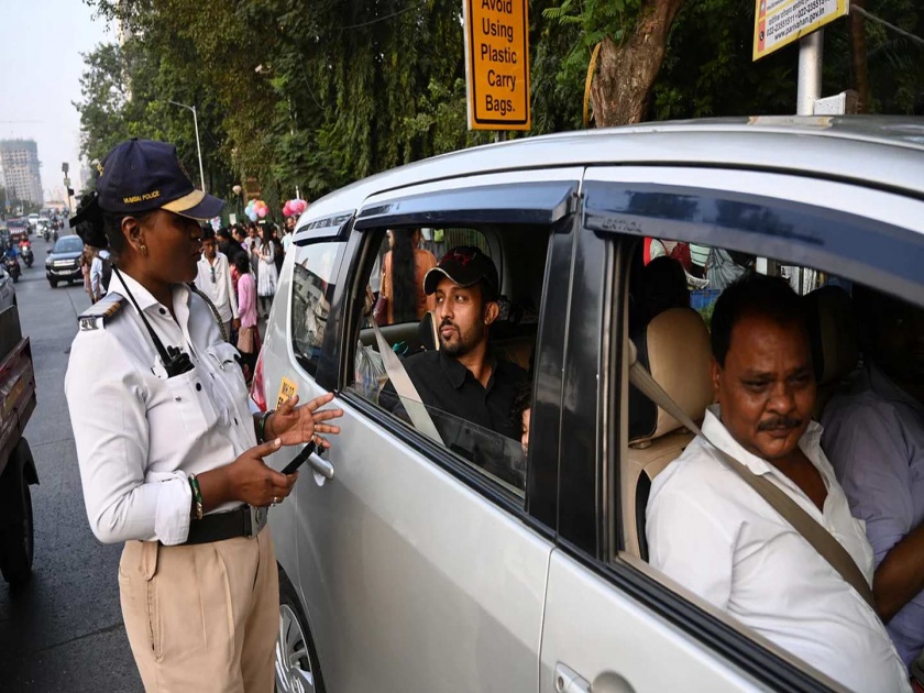 Mandatory seatbelts, action on co-passengers too; The traffic police will have take action | सीटबेल्ट बंधनकारक, सहप्रवाशांवरही कारवाई; वाहतूक पोलिसांची असणार करडी नजर