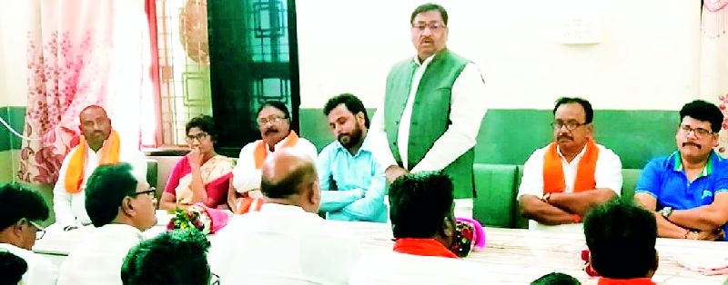 Shiv Sena will take aggressive role for crop insurance | पीक विम्याकरिता शिवसेना घेणार आक्रमक भूमिका