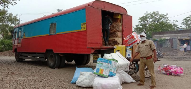 Delivery of freight from ST | ‘एसटी’मधून मालवाहतुकीचा श्रीगणेशा