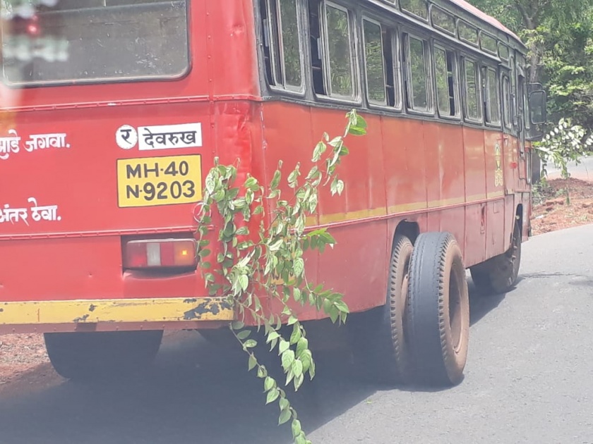 The carriage of the car carrying the passengers carrying the passengers on Deorukh-Ratnagiri route got stuck | देवरूख-रत्नागिरी मार्गावर प्रवाशांना घेऊन जाणाऱ्या गाडीचे टायरच निखळले