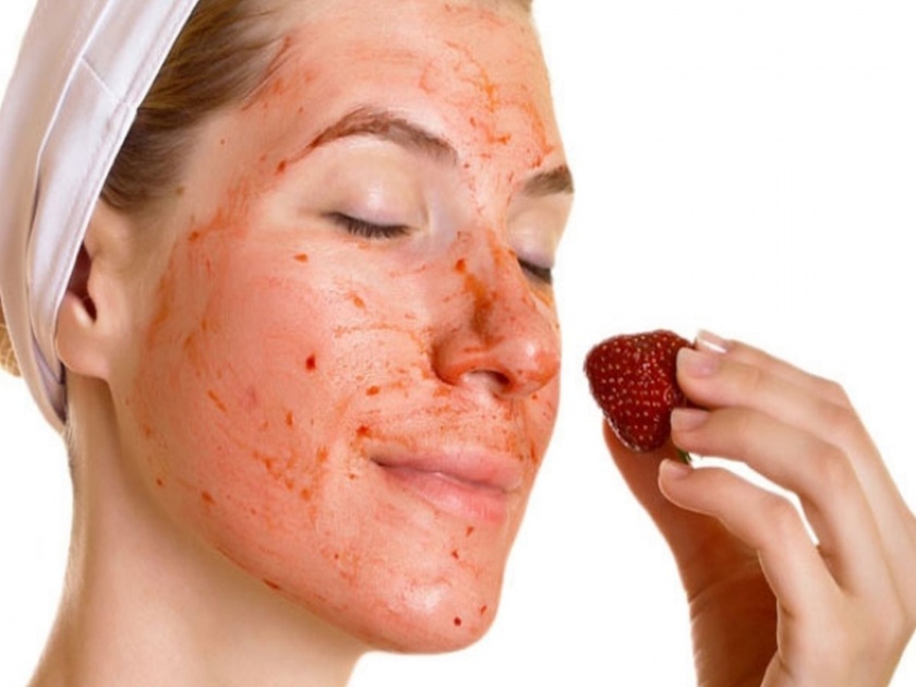 These amazing strawberry face packs get glowing fair skin instantly | चेहरा तजेलदार बनवण्यासाठी वापरा स्ट्रॉबेरी फेस पॅक; लगेच होईल फरक