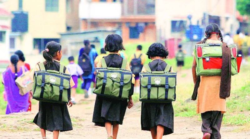 The number of students in Zilla Parishad schools increased during the Corona period | कोरोना काळात वाढली जिल्हा परिषद शाळांतील विद्यार्थ्यांची पटसंख्या