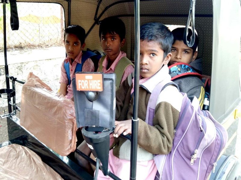 Kolhapur: After the school bus, there is a need to take action against the races | कोल्हापूर : स्कूल बसपाठोपाठ रिक्षांवरही कारवाईचा बडगा