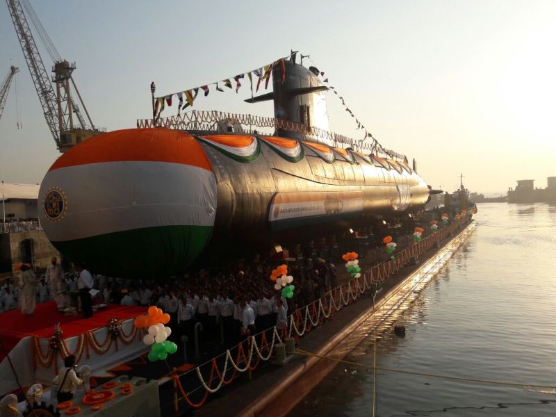 third scorpene class submarine karanj launching | भारतीय नौदलाचं सामर्थ्य आणखी वाढणार, स्कॉर्पिन श्रेणीतील 'करंज' पाणबुडीचं जलावतरण