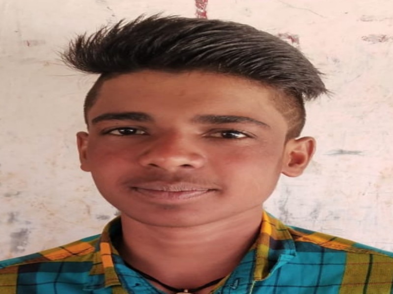 Suicides of tribal student at Wadgaon Maval | वडगाव मावळ येथे आदिवासी विद्यार्थ्याची गळफास घेत केली आत्महत्या 