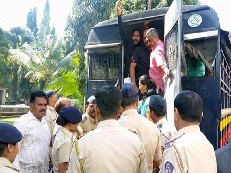  Police officials have been arrested in Nashik for 'Sukanu' officials who went to felicitate Danave | भाजपा प्रदेशाध्यक्ष रावसाहेब दानवेंचा सत्कार करण्यास गेलेल्या ‘सुकाणू’चे पदाधिकारी नाशिक पोलिसांच्या ताब्यात