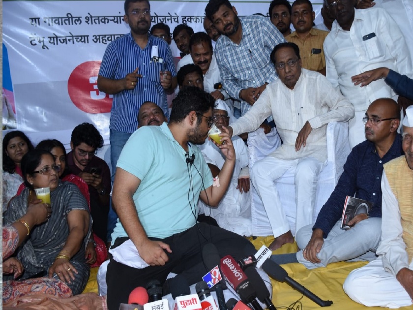 MLA Sumantai Patil hunger strike suspended after Deputy Chief Minister Devendra Fadnavis assurance | उपमुख्यमंत्री फडणवीसांच्या आश्वासनानंतर आमदार सुमनताई पाटील यांचे उपोषण स्थगित