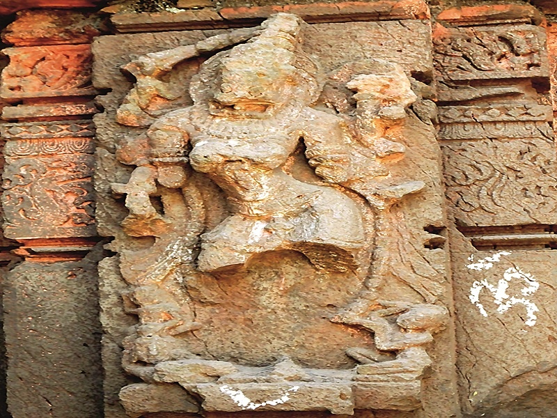 Renovated but Artistic Amleshwar Temple | जीर्णोद्धारीत पण कलात्मक आमलेश्वर मंदिर