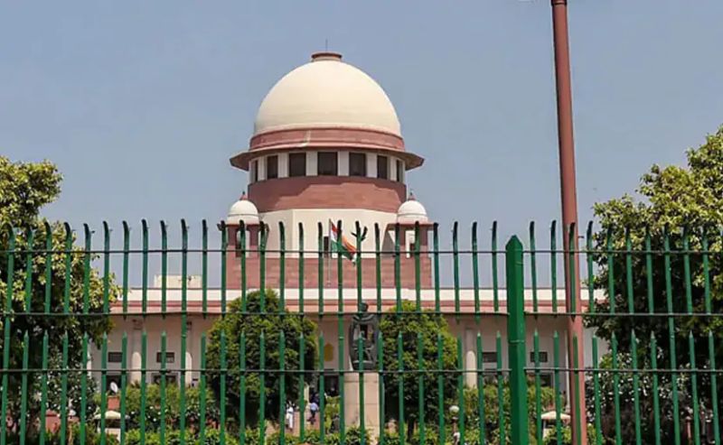 Maratha Reservation: Refusal to explain the Supreme Court | मराठा आरक्षण : सर्वोच्च न्यायालयाचा स्पष्टीकरण देण्यास नकार