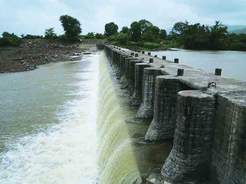 Following Pelhar, Usgaon dam also overflowed, now waiting for Surya-Dhamani dam | पेल्हारपाठोपाठ उसगाव धरणही ओव्हरफ्लो, आता प्रतीक्षा सूर्या-धामणी धरणाची