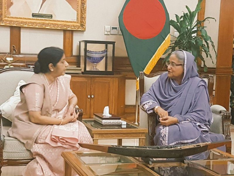 Myanmar should accept its citizens: Sushma Swaraj |  म्यानमारने आपल्या नागरिकांना स्वीकारलेच पाहिजे- सुषमा स्वराज 