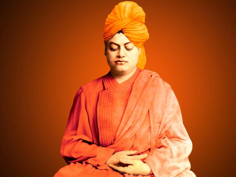 Be sure to read the inspiring thoughts of Swami Vivekananda, who gave a new direction to life. | आयुष्याला नवीन दिशा देणारे, स्वामी विवेकानंद यांचे प्रेरक विचार जरूर वाचा. 