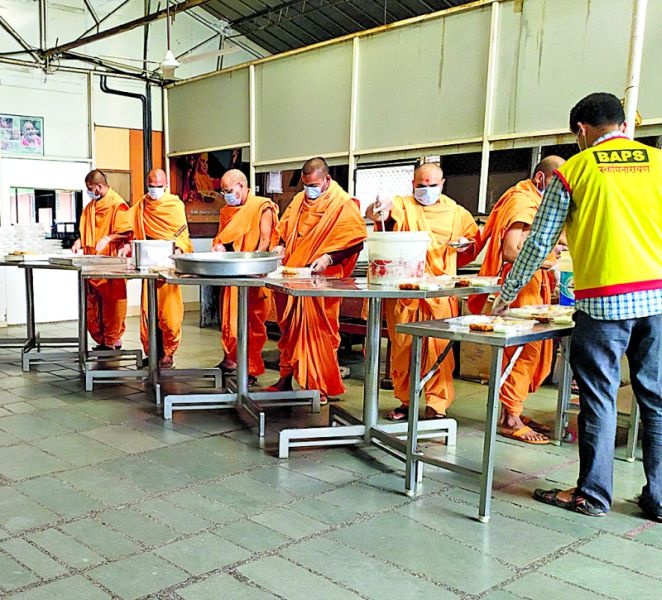 Assistance to 2.5 lakh needy people through BAPS Swaminarayan Sanstha | बीएपीएस स्वामिनारायण संस्थेद्वारे अडीच लाख गरजूंना मदत