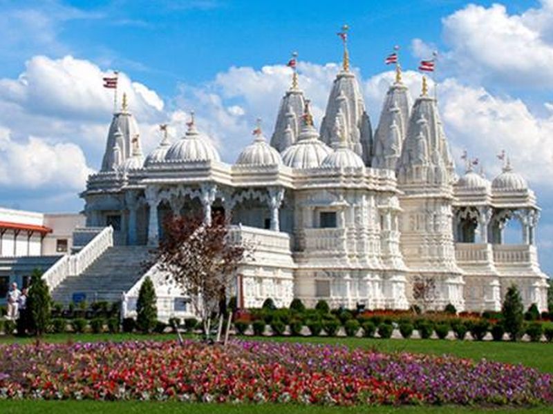 30 year old church in america bought to get converted into swaminarayan hindu temple | 30 वर्षे जुन्या चर्चची खरेदी; आता होणार मंदिराची उभारणी
