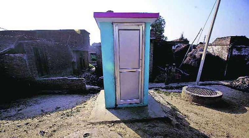 washim district second place in complaince of toilets target | शौचालय उद्दिष्टपूर्तीत वाशिम जिल्हा राज्यात दुसरा